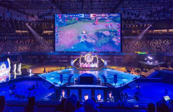 固俱乐部的 固俱乐部的