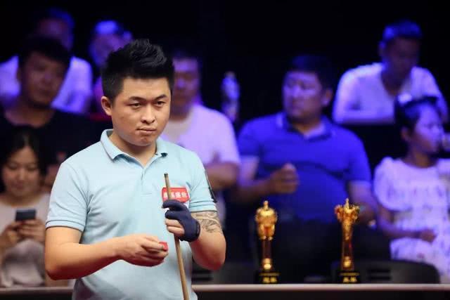 在压力重重 在压力重重