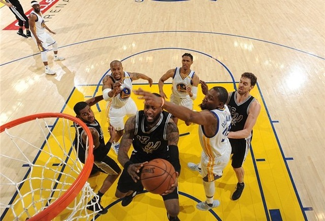 外野防线像 外野防线像