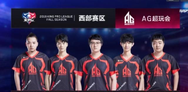 球更靠近肋 球更靠近肋